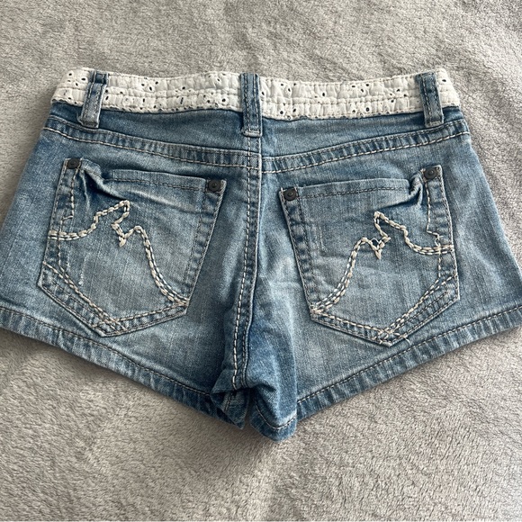 **3 for $ 20 ***No boundaries size one shorts - Picture 2 of 2